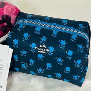 NWT Coach Small Boxy Cosmetic Case